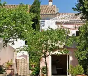 La Bastide des Monges à Nyons, hôtel avec piscine et spa