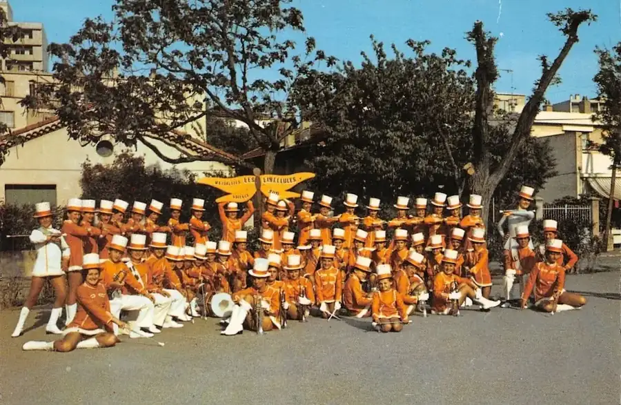 Illustration — Les Libellules de Valence Sud : majorettes des années 1970