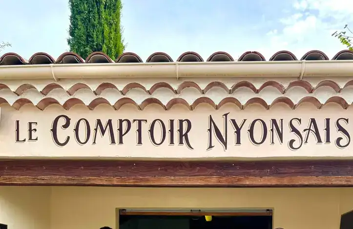 Le Comptoir Nyonsais, nouveau snack ouvert près du collège Barjavel et du lycée Roumanille à Nyons en 2026.