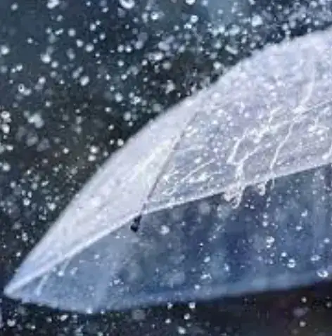 Illustration de Nyons par temps de pluie