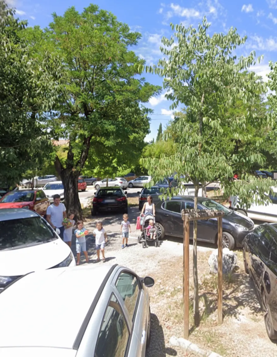 Photo de Nyonsoleïado à Nyons avec parking à proximité