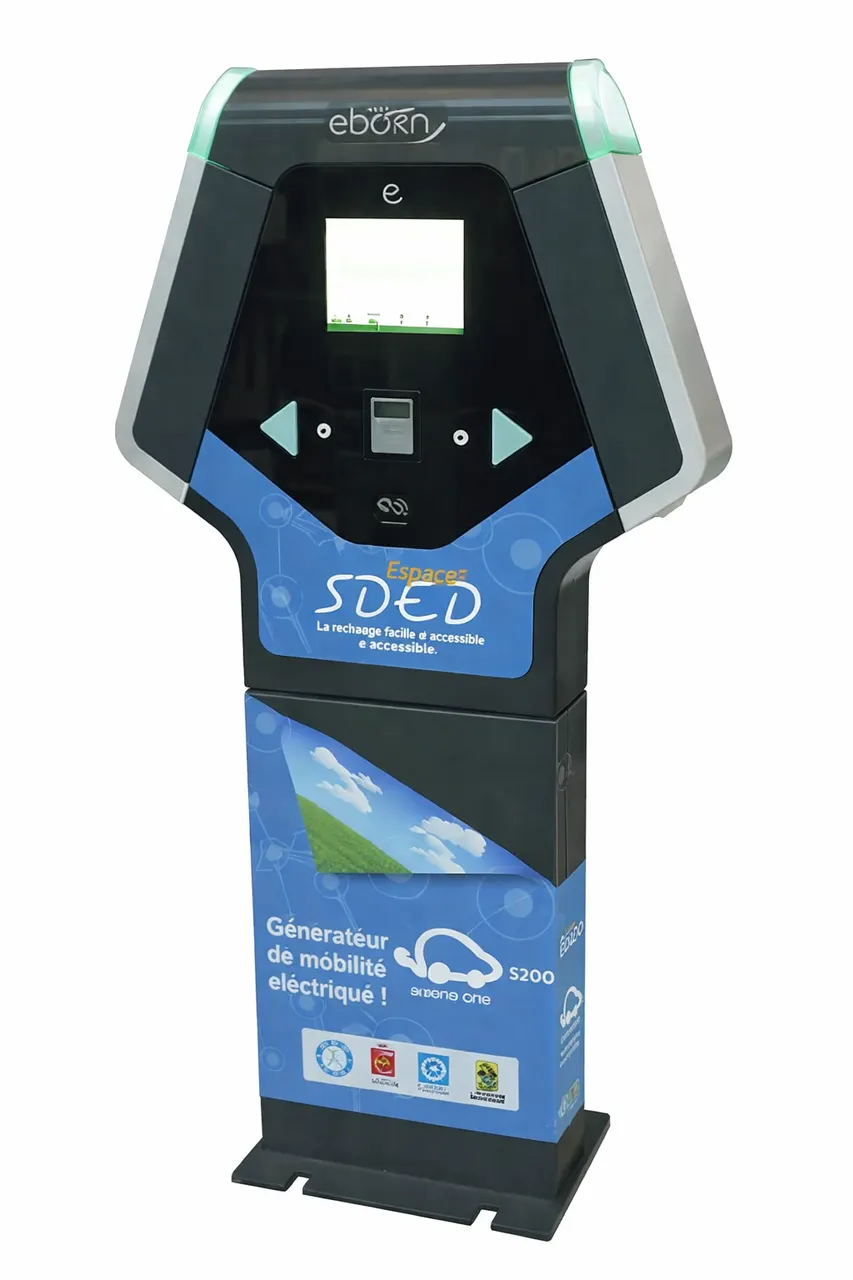 Borne de recharge eborn pour voiture électrique à Nyons