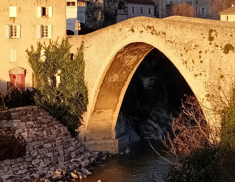 le pont de Nyons